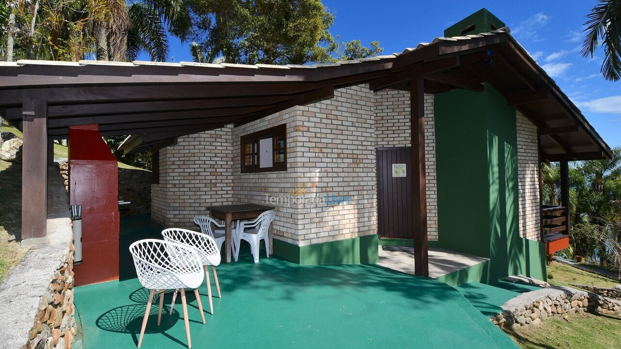 House for vacation rental in Porto Belo (Araca)