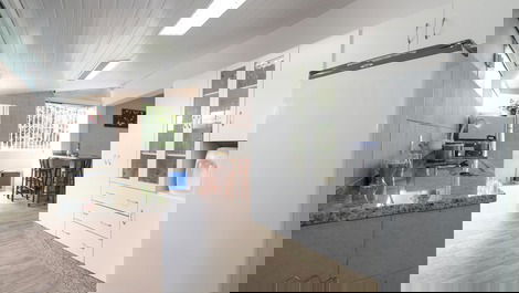 ÓTIMA CASA QUADRA MAR NA PRAIA DO CENTRO DE PORTO BELO