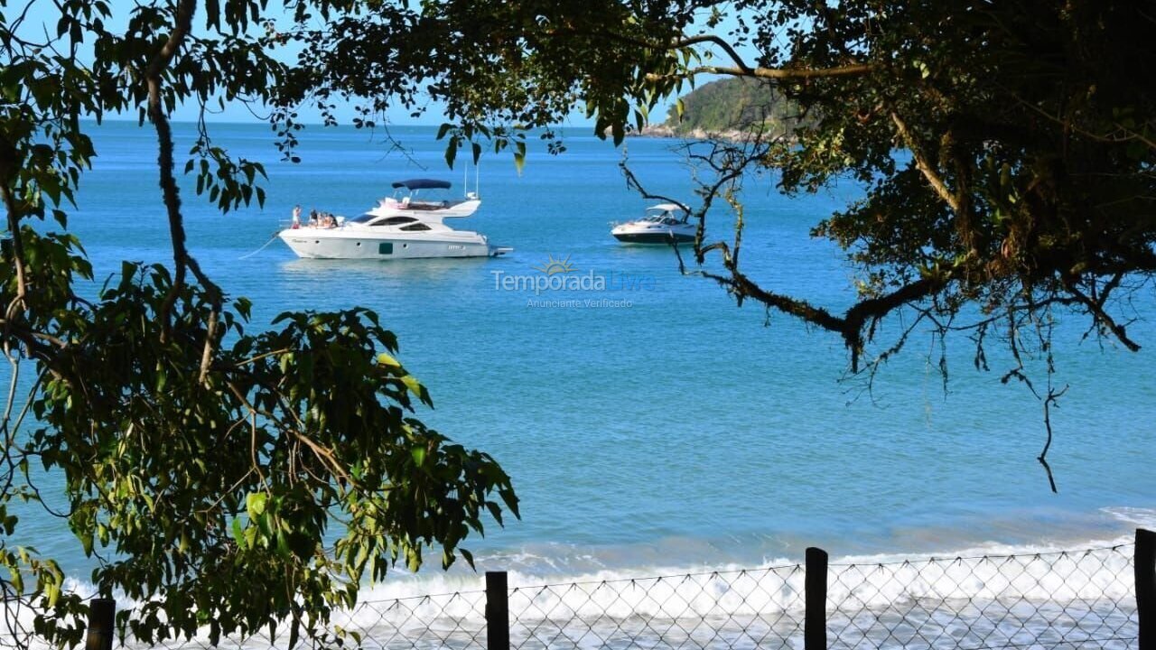 House for vacation rental in Porto Belo (Araca)