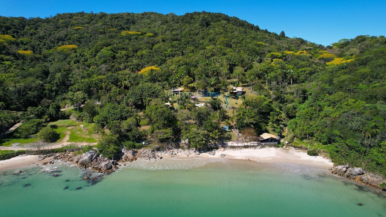 House for vacation rental in Porto Belo (Araca)