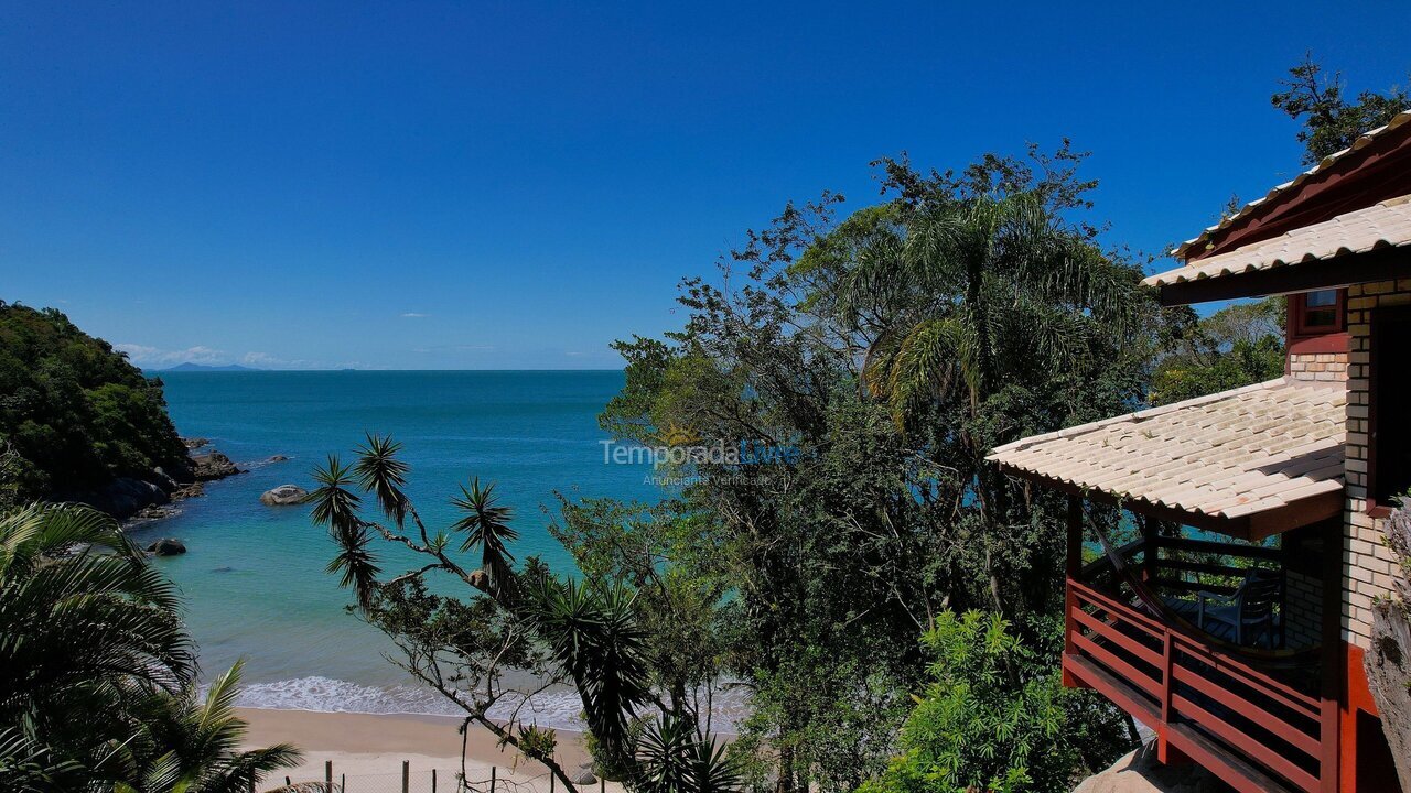 House for vacation rental in Porto Belo (Araca)