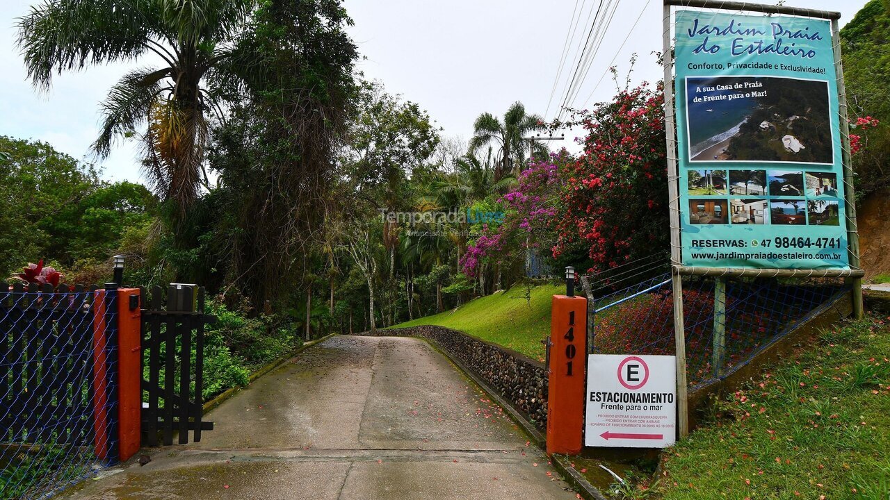 House for vacation rental in Porto Belo (Araca)