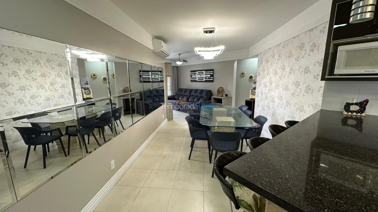 Apartamento para aluguel de temporada em Bombinhas (Praia de Bombas)