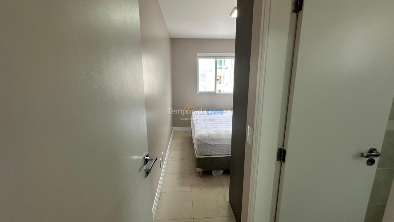 Apartamento para aluguel de temporada em Bombinhas (Praia de Bombas)