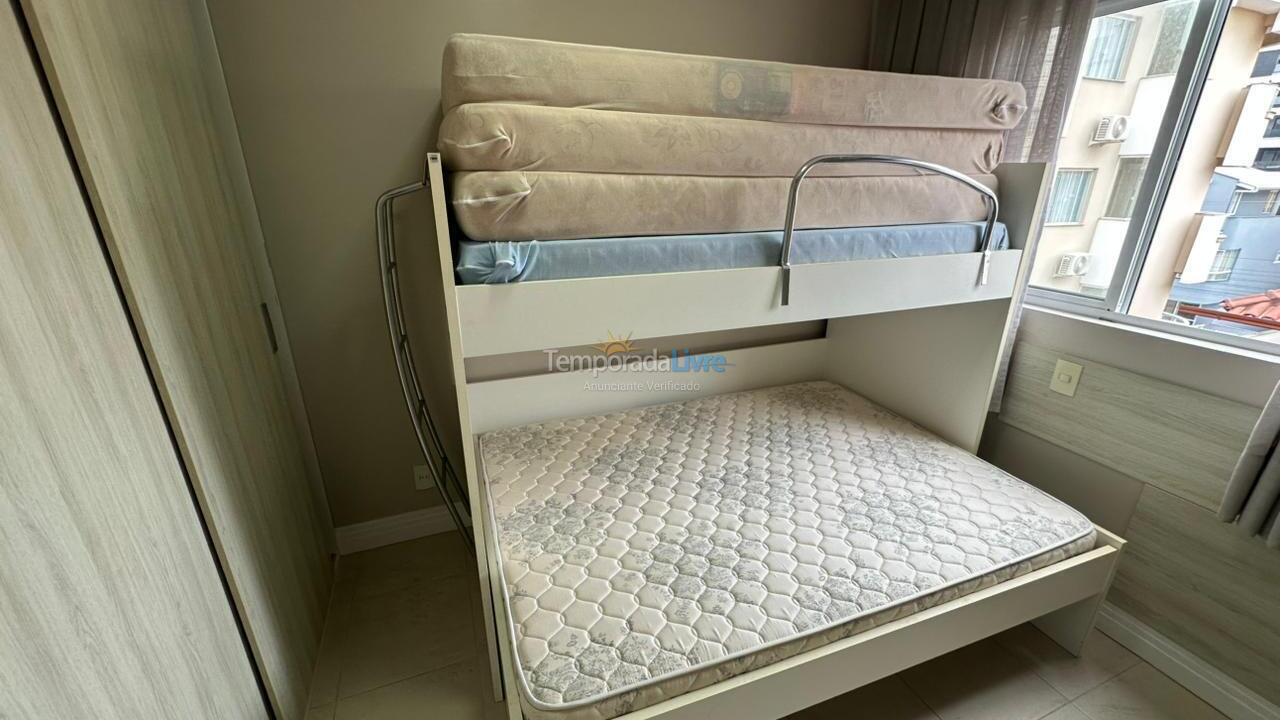 Apartamento para aluguel de temporada em Bombinhas (Praia de Bombas)