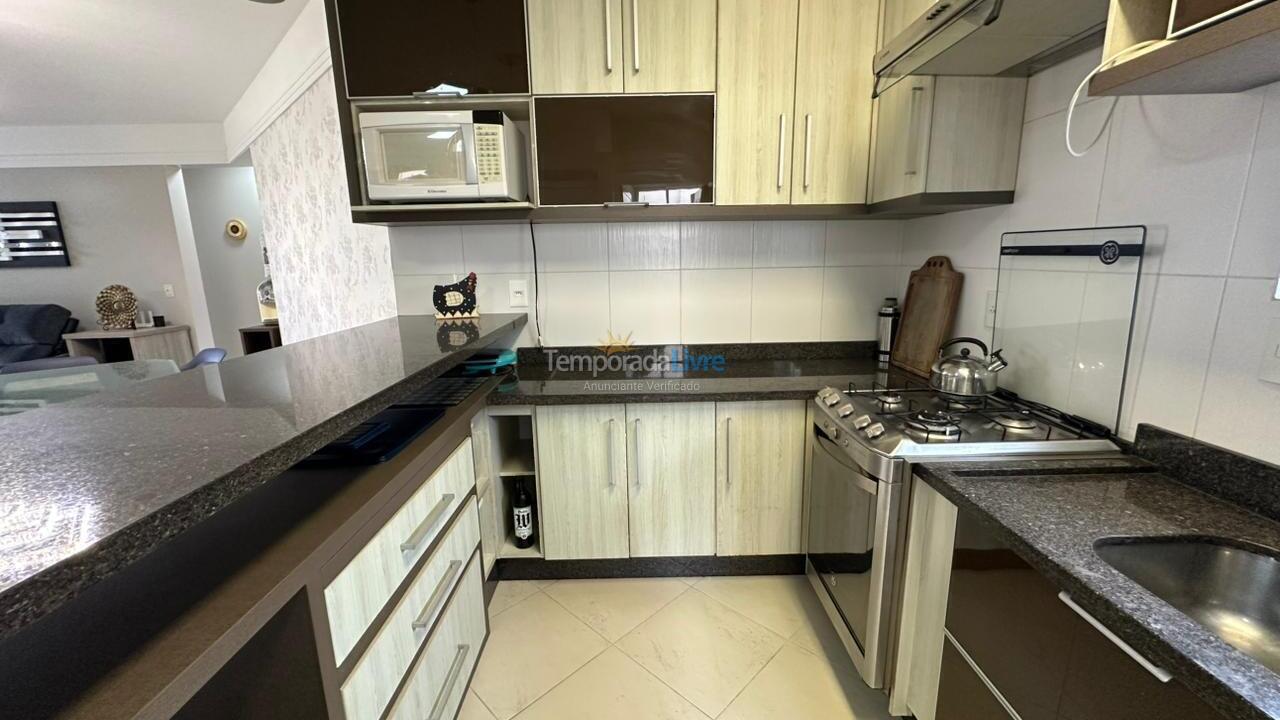 Apartamento para aluguel de temporada em Bombinhas (Praia de Bombas)