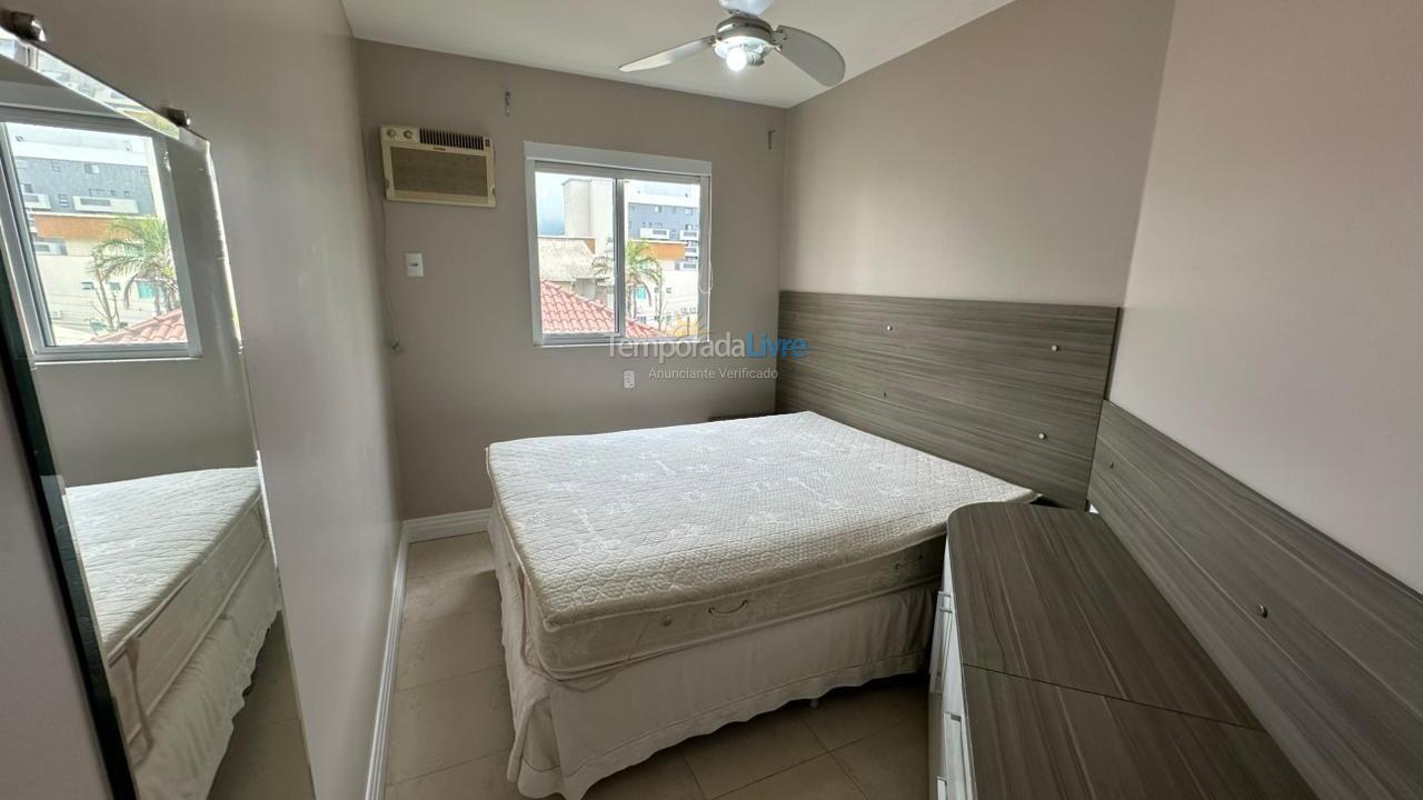 Apartamento para aluguel de temporada em Bombinhas (Praia de Bombas)