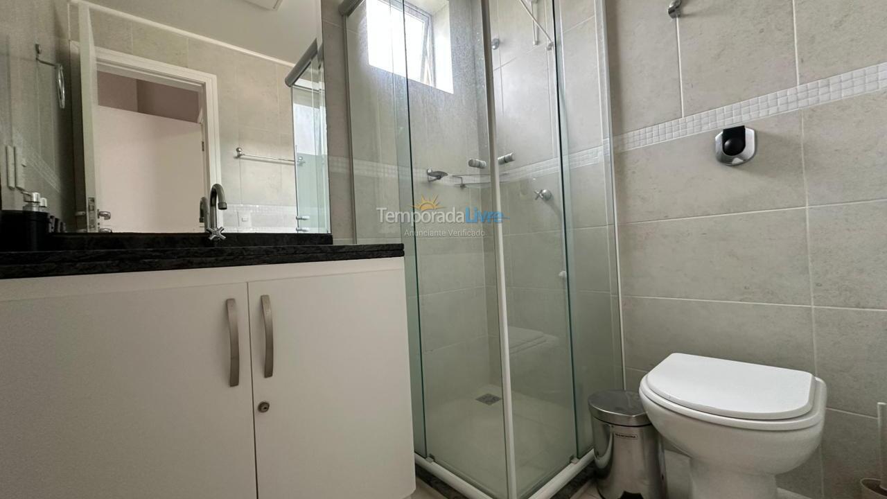 Apartamento para aluguel de temporada em Bombinhas (Praia de Bombas)