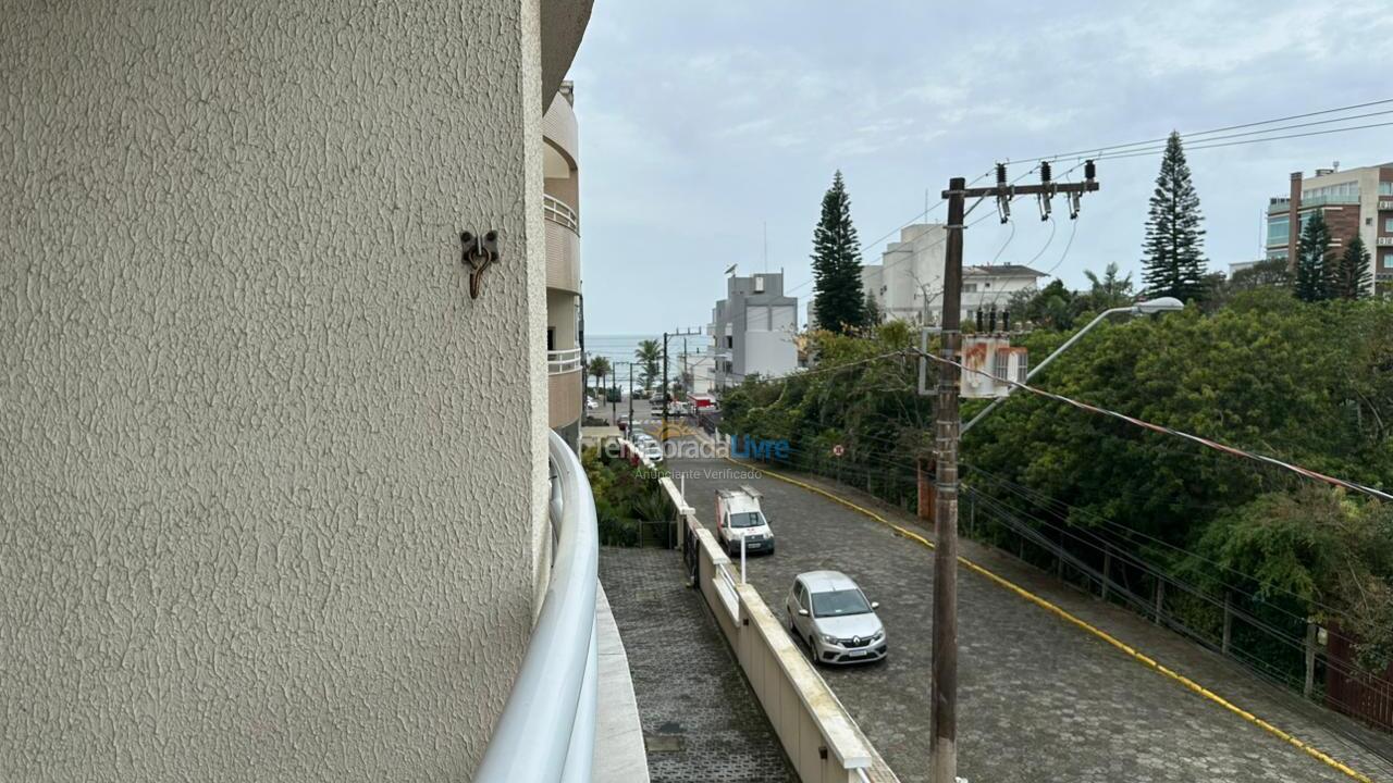 Apartamento para aluguel de temporada em Bombinhas (Praia de Bombas)