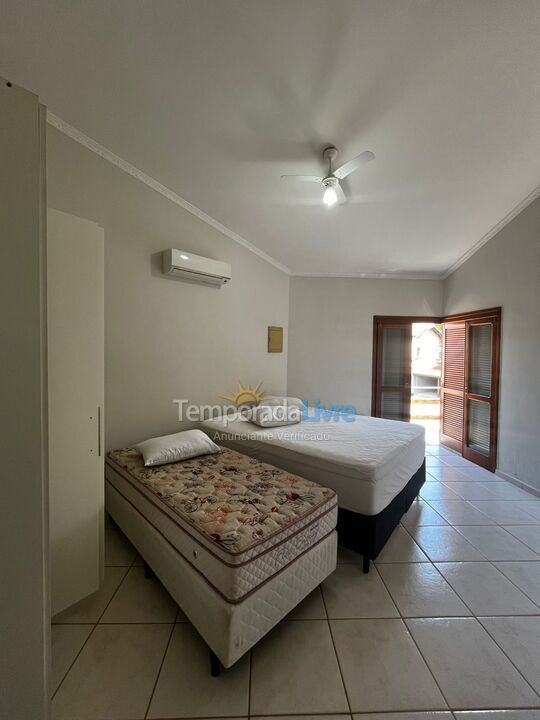 Casa para aluguel de temporada em Bertioga (Riviera de São Lourenço)