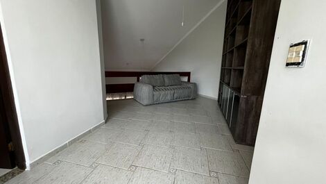 Casa Amarela - 5 dormitórios Riviera de São Lourenço