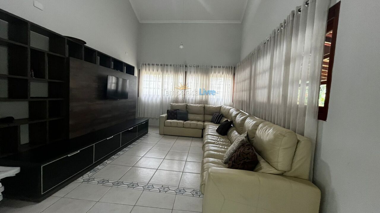 Casa para aluguel de temporada em Bertioga (Riviera de São Lourenço)