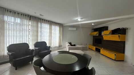 Casa Amarela - 5 dormitórios Riviera de São Lourenço