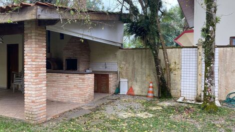 Yellow House Riviera de São Lourenço