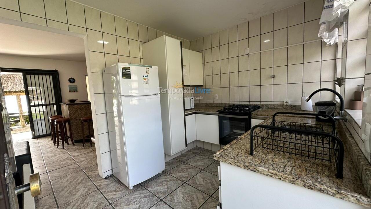 Casa para aluguel de temporada em Porto Belo (Centro)