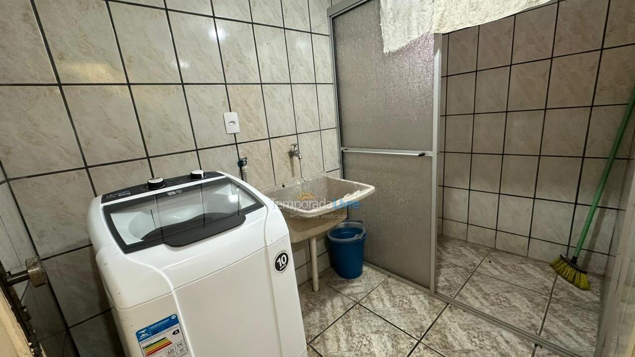 Casa para aluguel de temporada em Porto Belo (Centro)