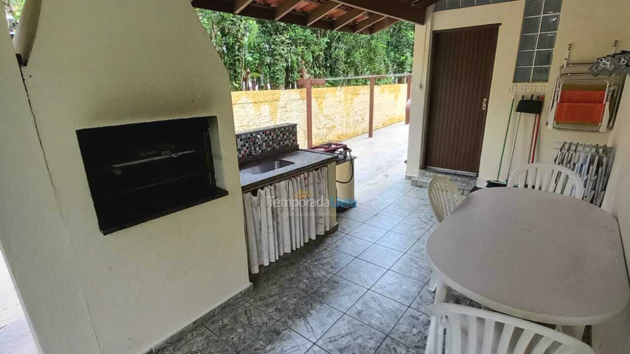 Casa para alquiler de vacaciones em São Sebastião (Toque Toque Pequeno)