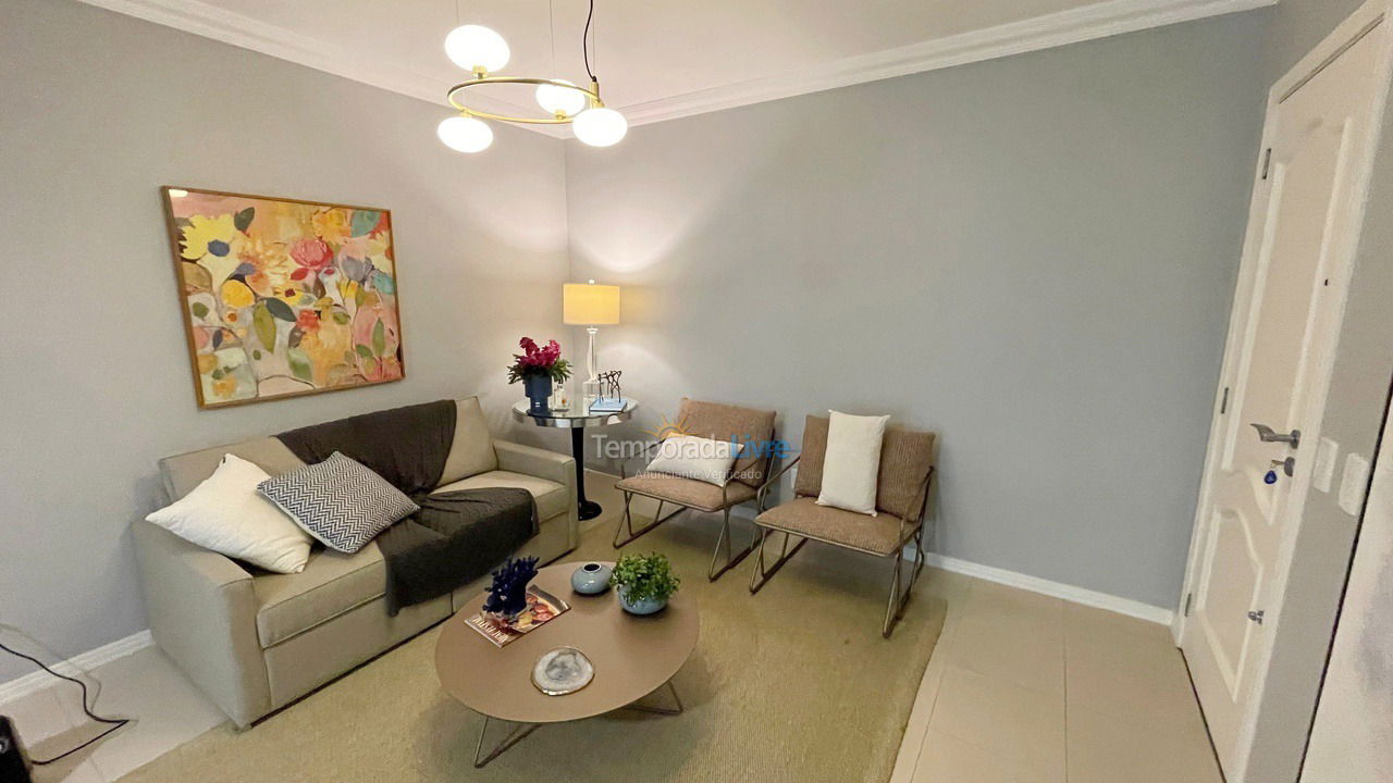 Apartamento para aluguel de temporada em Balneário Camboriú (Praia Central)