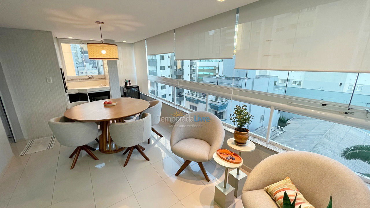 Apartamento para aluguel de temporada em Balneário Camboriú (Praia Central)