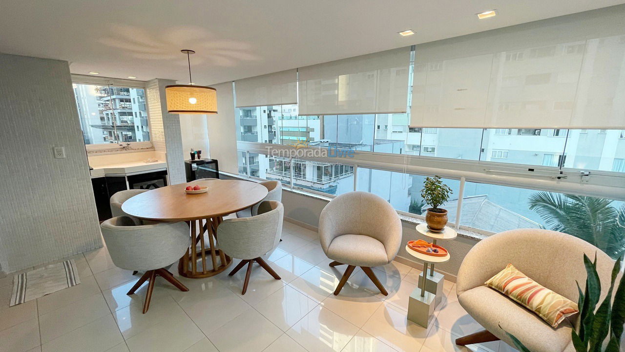 Apartamento para aluguel de temporada em Balneário Camboriú (Praia Central)