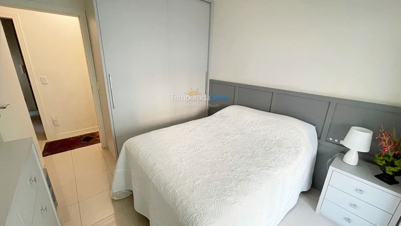 Apartamento para aluguel de temporada em Balneário Camboriú (Praia Central)