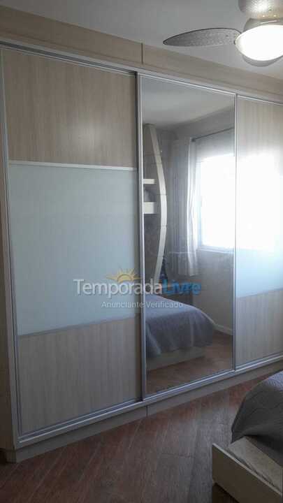 Apartamento para aluguel de temporada em Itapema (Meia Praia)