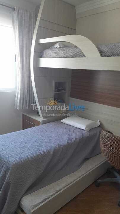 Apartamento para aluguel de temporada em Itapema (Meia Praia)