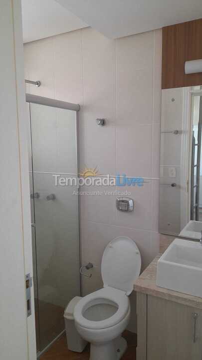 Apartamento para aluguel de temporada em Itapema (Meia Praia)