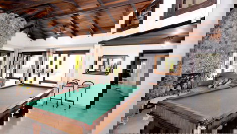 VENDO HERMOSA CASA EN EL CENTRO DE LA CIUDAD