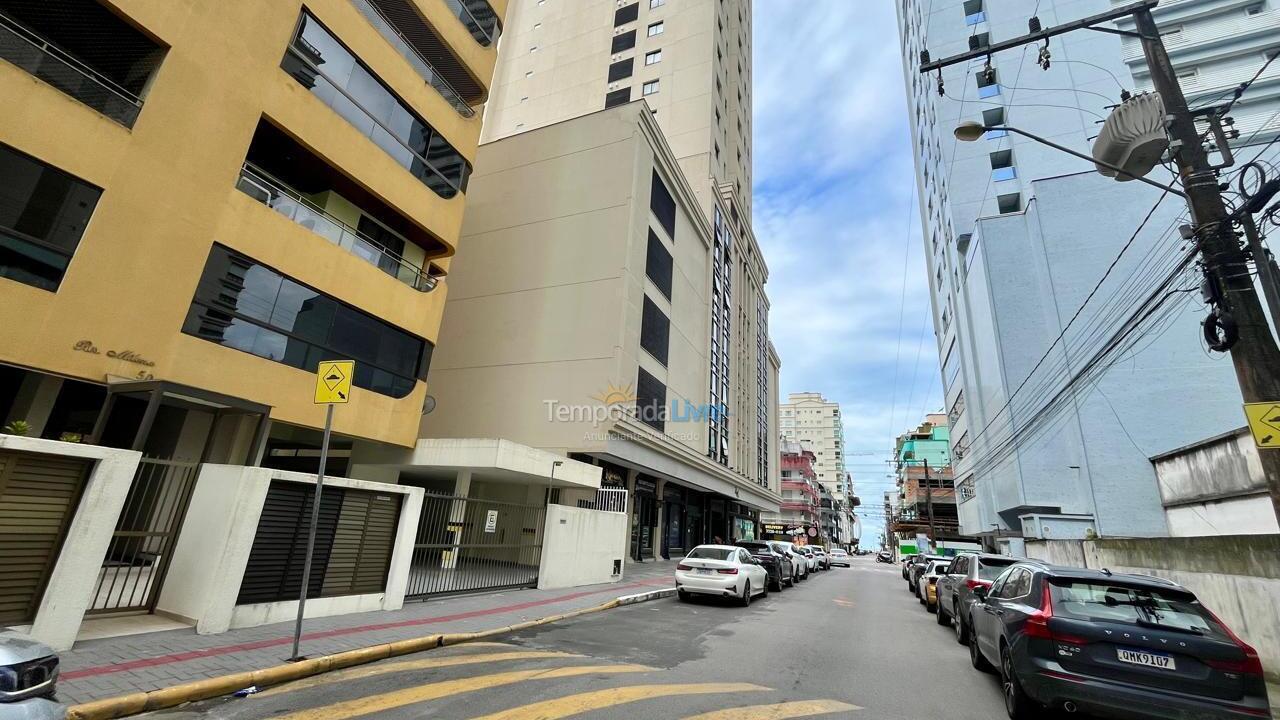 Apartamento para alquiler de vacaciones em Itapema (Meia Praia)