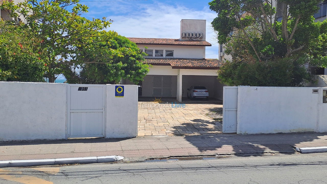 Casa para aluguel de temporada em Florianopolis (Praia dos Ingleses)