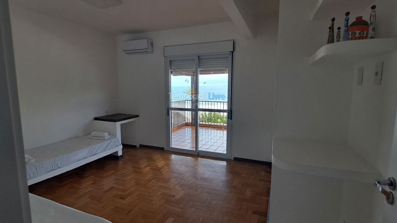 Casa para aluguel de temporada em Florianopolis (Praia dos Ingleses)