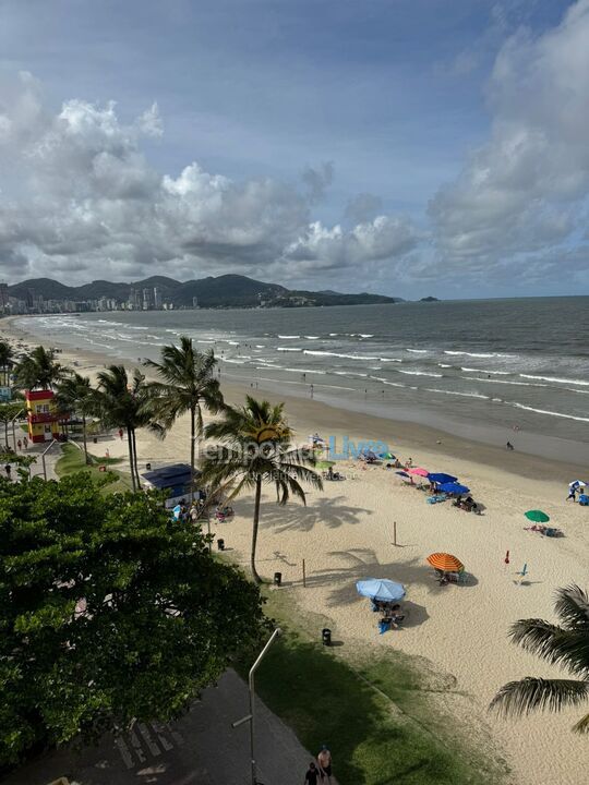 Apartamento para aluguel de temporada em Itapema (Meia Praia)