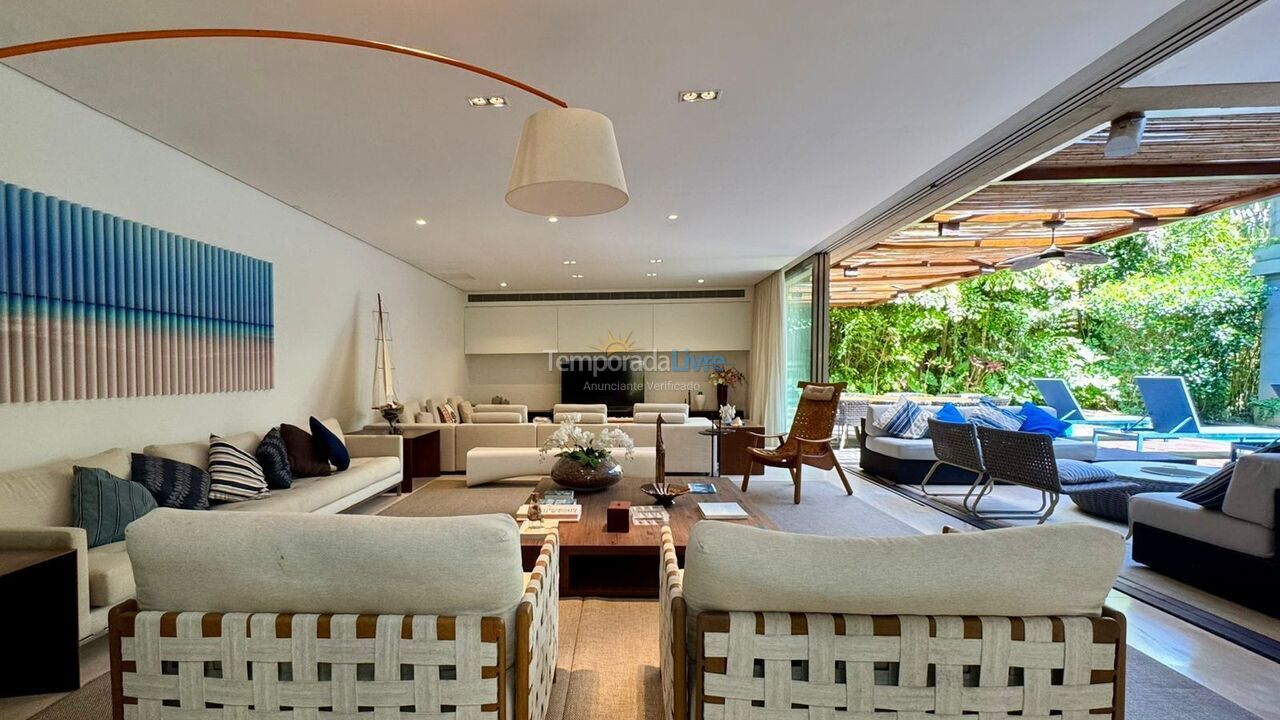 Casa para aluguel de temporada em São Sebastião (Praia da Baleia)