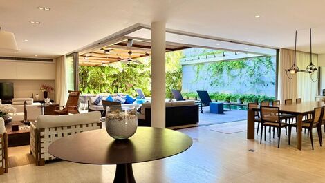 Condomínio frente ao mar, 5 suítes, piscina privativa, Baleia.