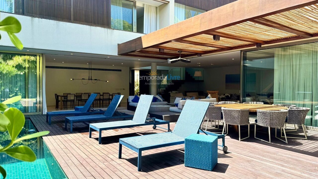 Casa para aluguel de temporada em São Sebastião (Praia da Baleia)