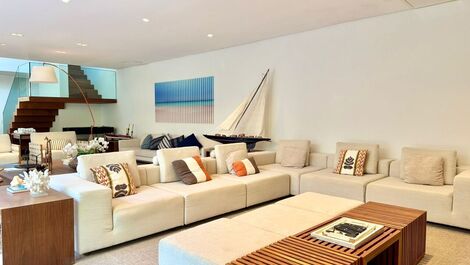 Condomínio frente ao mar, 5 suítes, piscina privativa, Baleia.