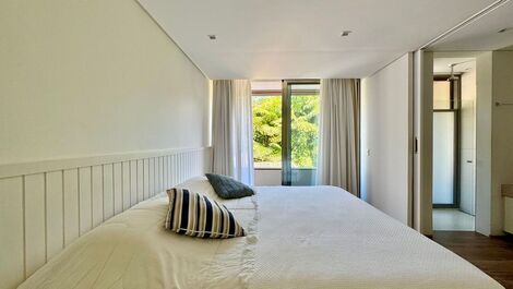 Condomínio frente ao mar, 5 suítes, piscina privativa, Baleia.