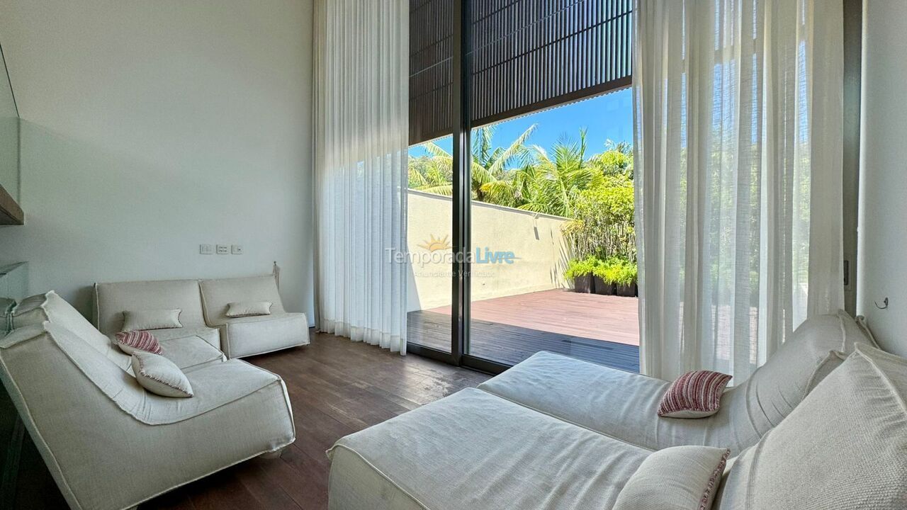 Casa para aluguel de temporada em São Sebastião (Praia da Baleia)