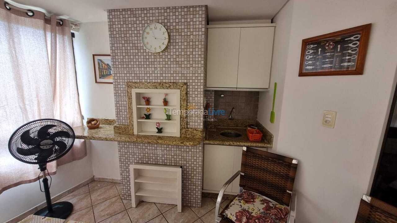 Apartment for vacation rental in Itapema (Meia Praia)