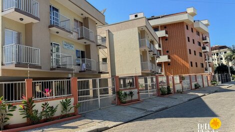 Cozy and economical 1 bedroom apartment with linens, very close to the beach...