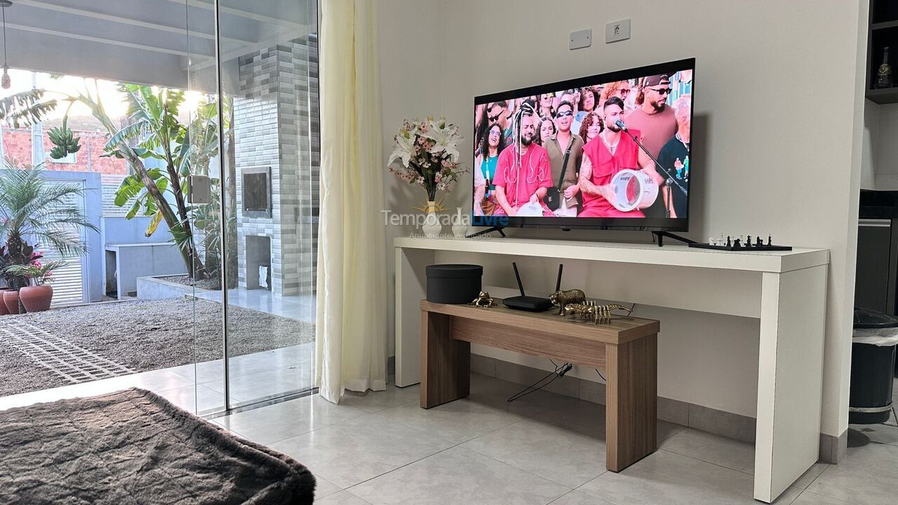 House for vacation rental in Bombinhas (Praia de Zimbros)