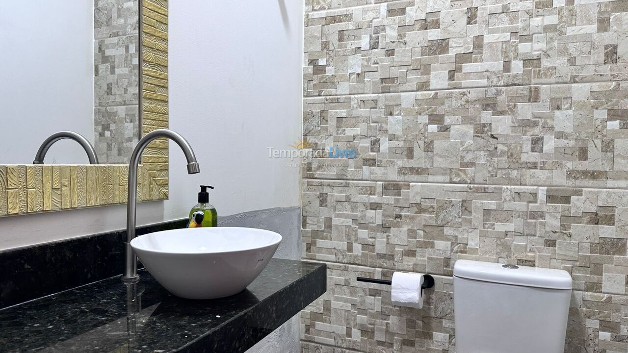 House for vacation rental in Bombinhas (Praia de Zimbros)