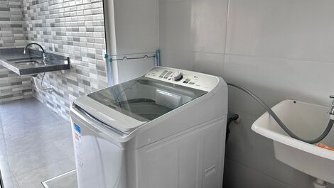 House in Bombinhas, sleeps 6, 300 meters from the beach.