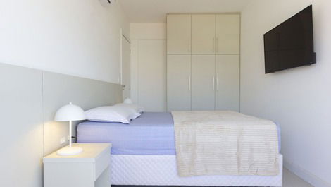 1 bedroom apartment, WI-FI, 2 air conditioning, 40m from the beach, 2 balconies with sea view