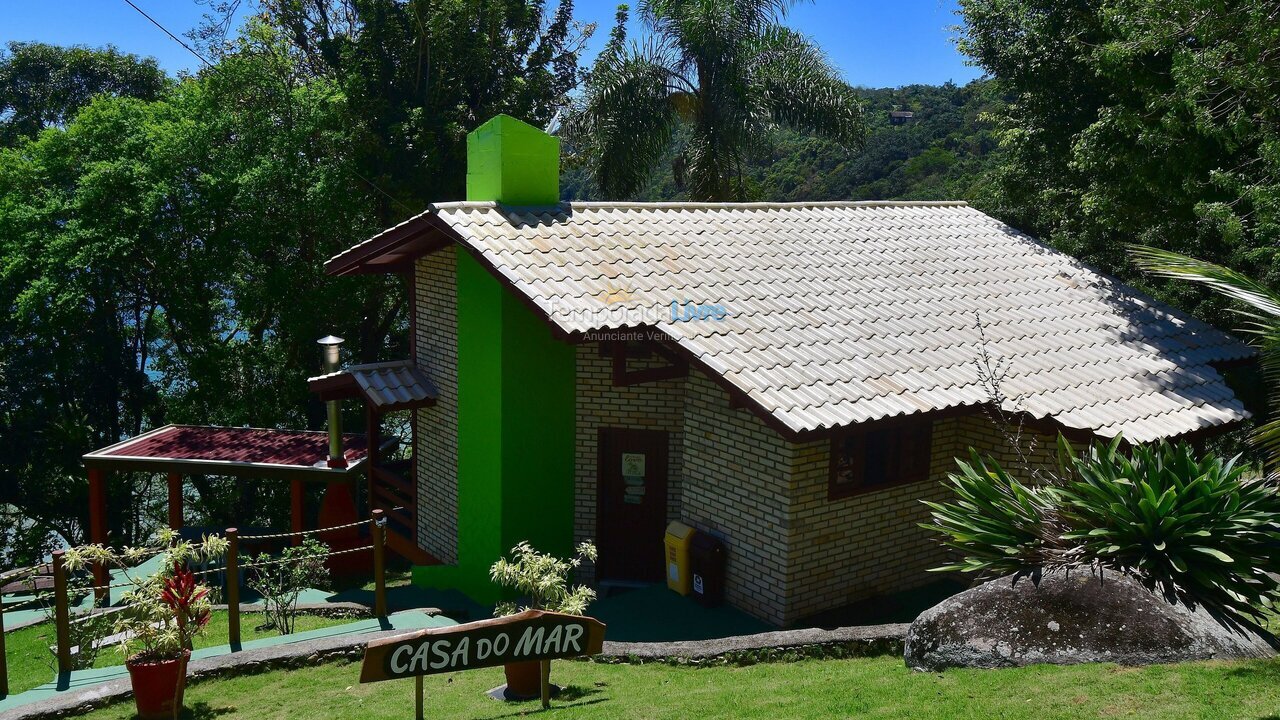 House for vacation rental in Porto Belo (Araca)