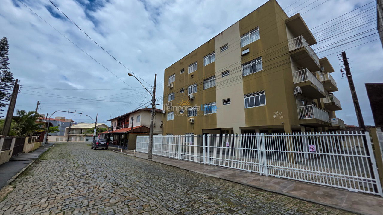 Casa para aluguel de temporada em São Francisco do Sul (Prainha)