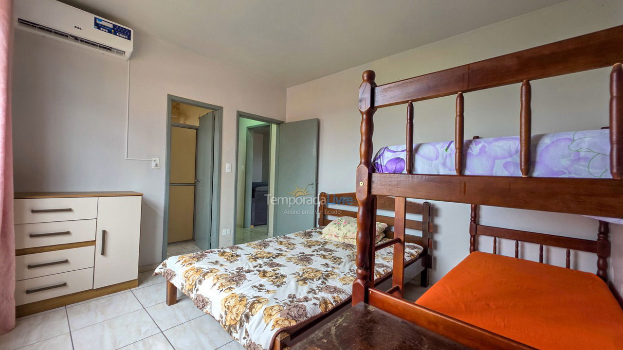 Casa para aluguel de temporada em São Francisco do Sul (Prainha)