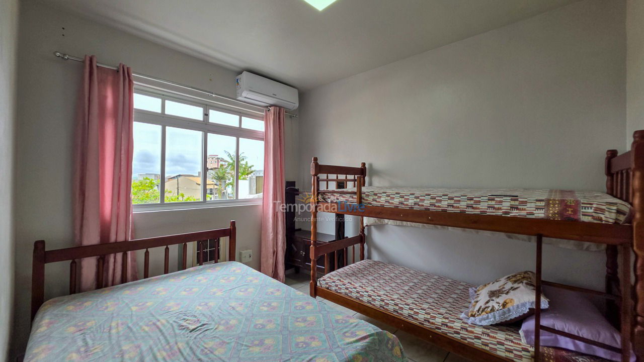 Casa para aluguel de temporada em São Francisco do Sul (Prainha)