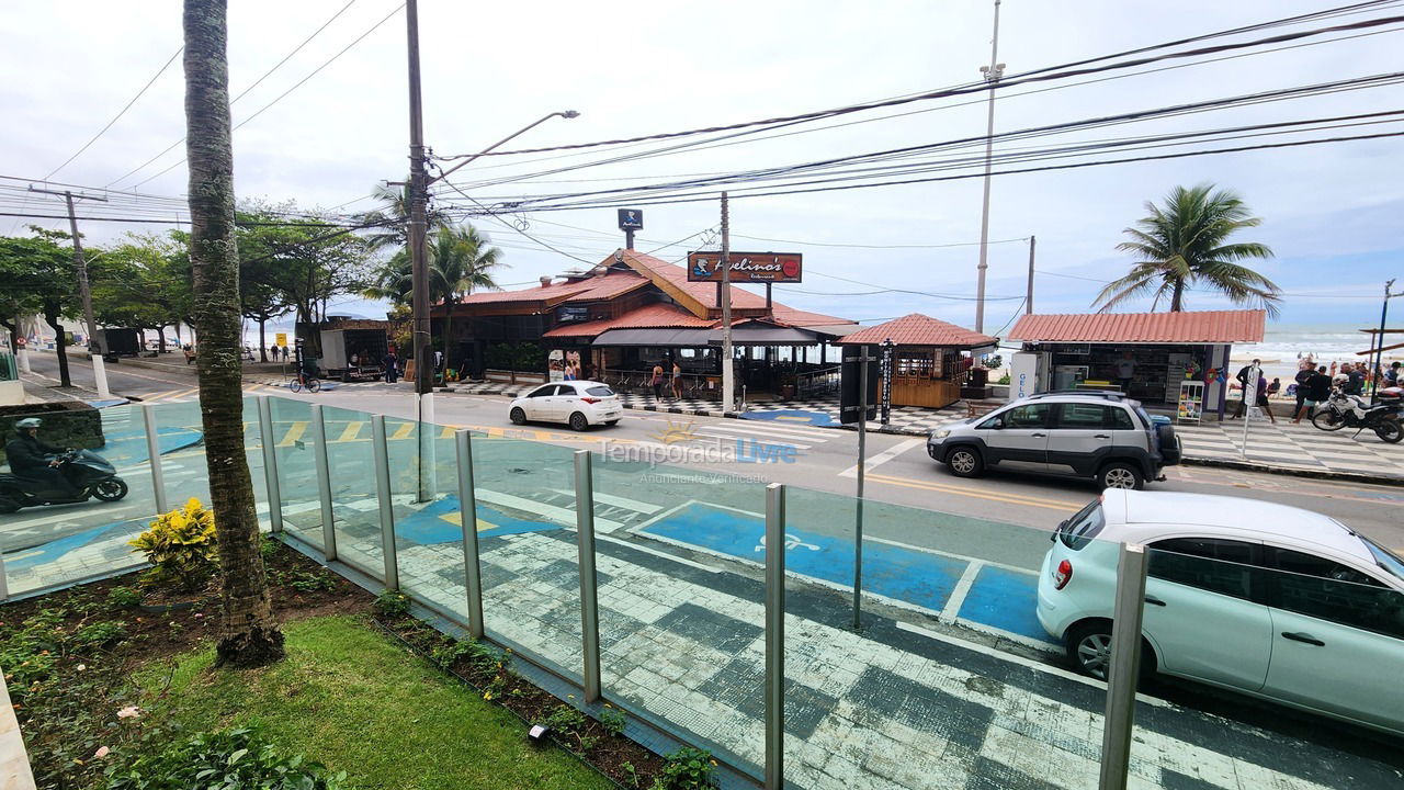 Apartment for vacation rental in Guarujá (Pitangueiras)